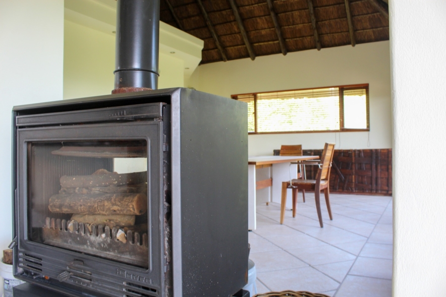 4 Bedroom Property for Sale in Boschenvaal River Front Lodges Free State